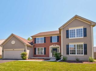 166 Caledonian Ave, Sugar Grove, IL 60554