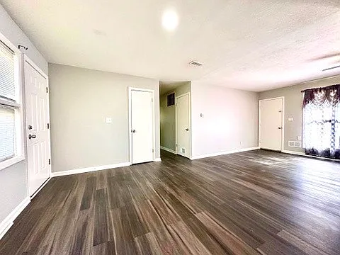 7315 E 109th Ter — Photo 5