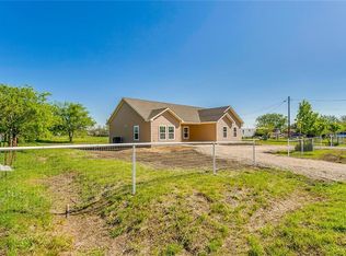 3416 Falcon Dr, Joshua, TX 76058