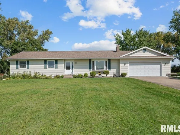 6594 116th St, Blue Grass, IA 52726