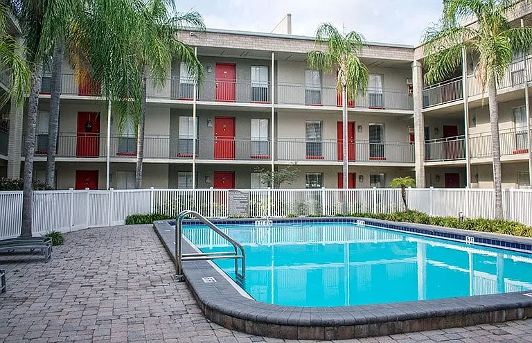 Promenade At Belleair Apartments — Photo 20