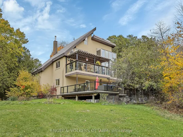 791 Rock Rd, North Grenville, ON K0G 1S0