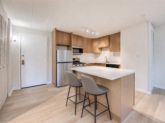 3rd image of 5 Bayard Rd APT 514