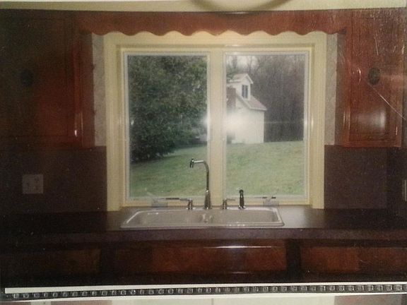 kitchen backyard view