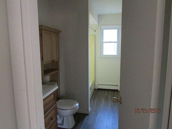 4th image of 34 Luty Dr #3