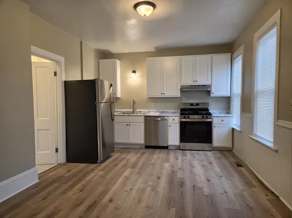 814 E Lincoln Ave #814, Milwaukee, WI 53207