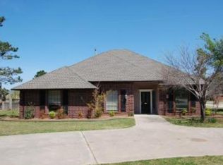 4221 Lower Lake Rd, Norman, OK 73072