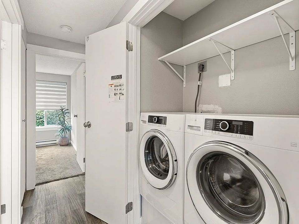 1st image of 6121 E 6th Ave #208