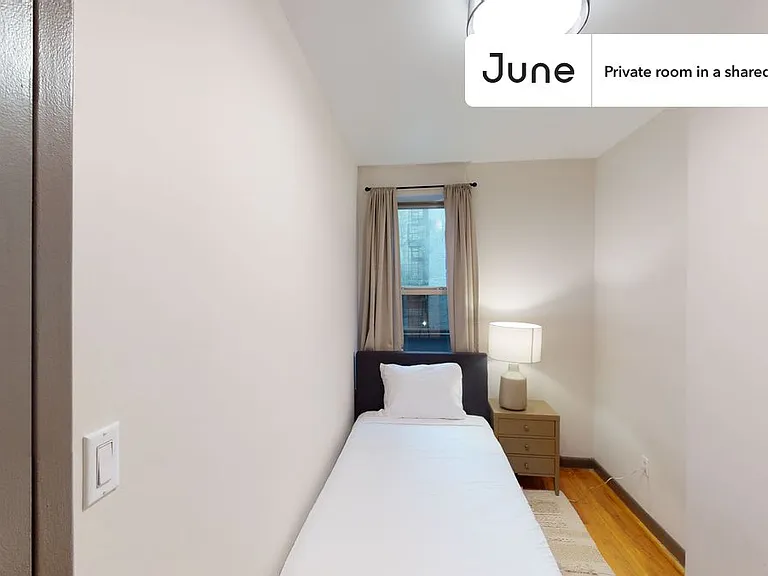 1521 York Ave #B — Photo 3