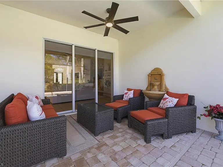 9235 Troon Lakes Dr — Photo 29