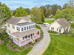 954 King Carter Dr, Irvington, VA 22480