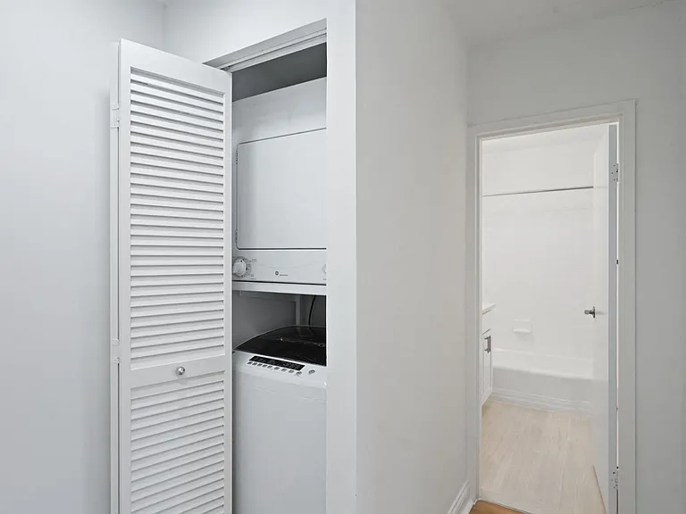 Infinity Apartments — Photo 18