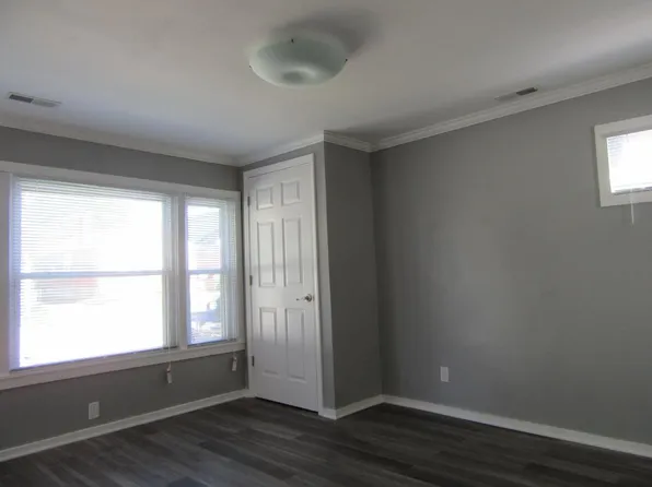 4400 Jamieson Ave, Saint Louis, MO 63109