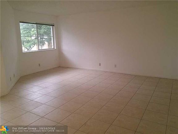 3rd image of 9799 Westview Dr APT 1027