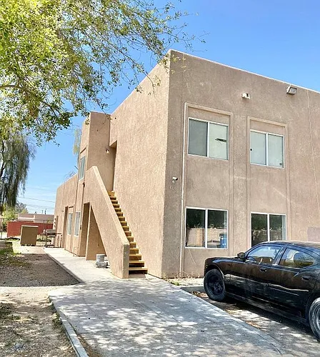486 S 15th Ave #C Photo 1