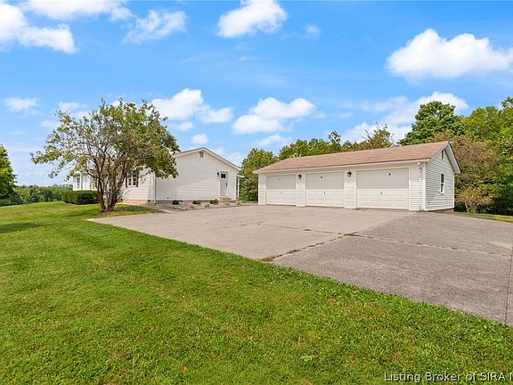 2nd image of 2830 Red Hill Road