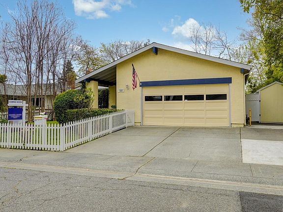 3rd image of 1225 Woodvale Drive