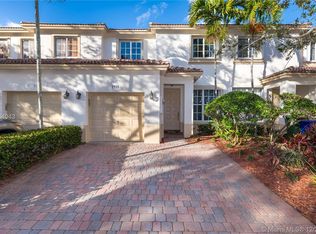 7925 NW 20th St, Pembroke Pines, FL 33024