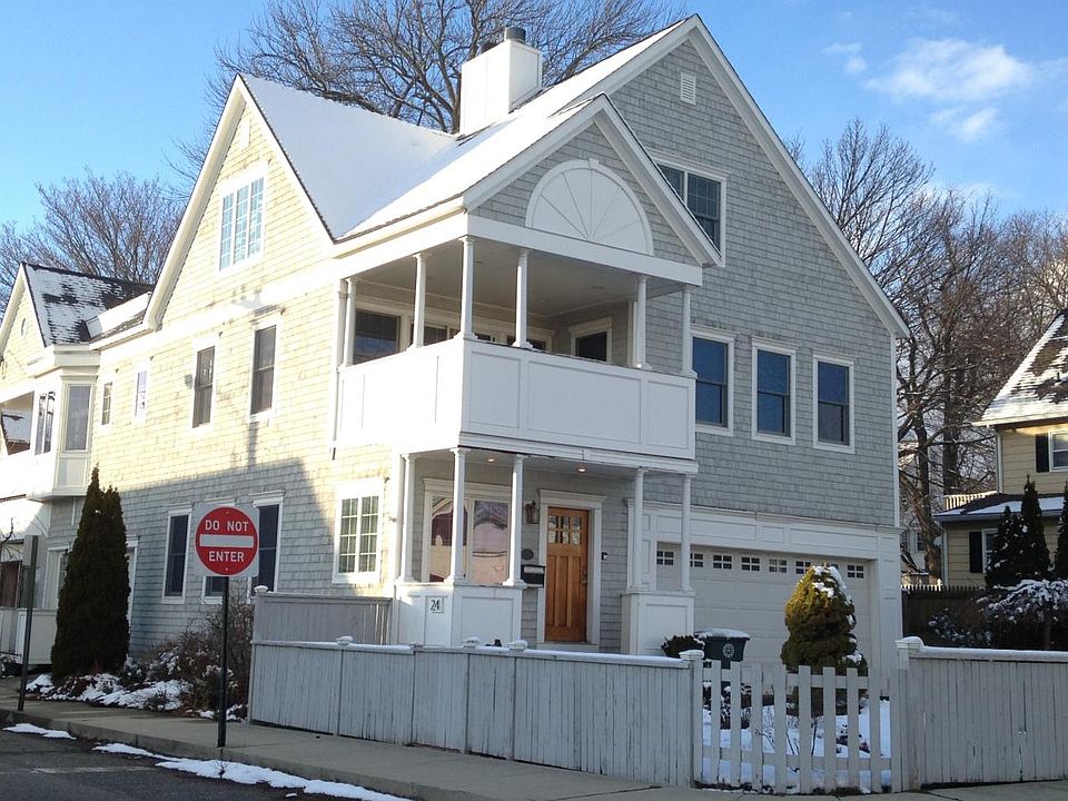 A whole lotta house!