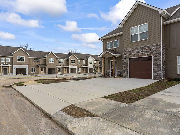 2nd image of 967 Horse Mountain Rd #4-G