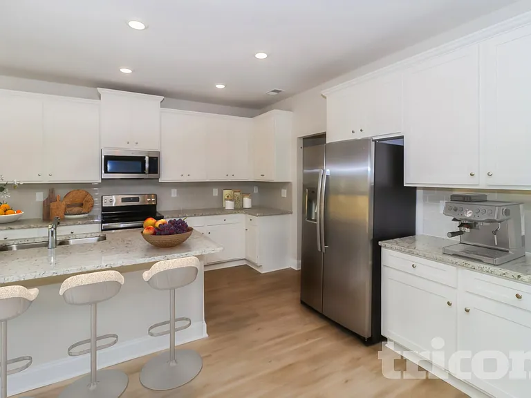 117 Kingshall Rd — Photo 3