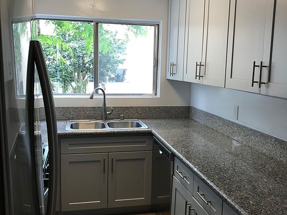 2nd image of 1221 N Spaulding Ave APT 204