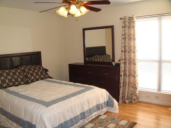 4th image of 7005 Pine Ct