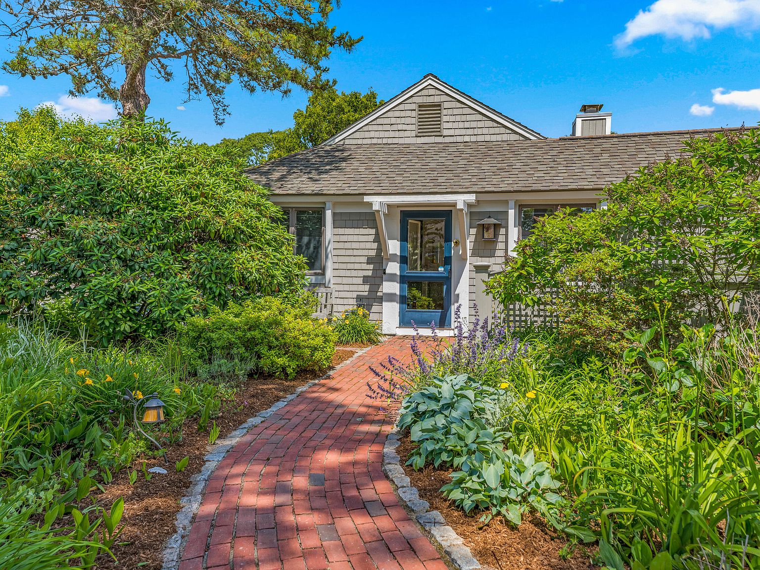 56 Mashie Circle, Mashpee, MA 02649 Zillow