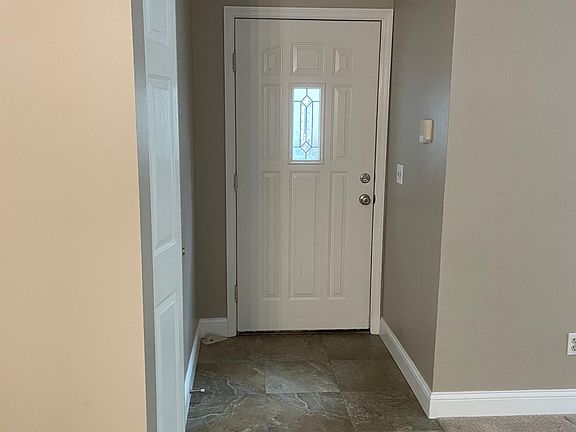 2nd image of 1073 N Spoede Rd