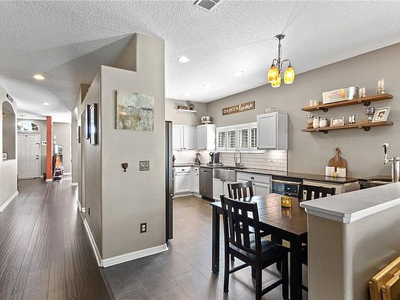 4th image of 1056 Portmoor Way
