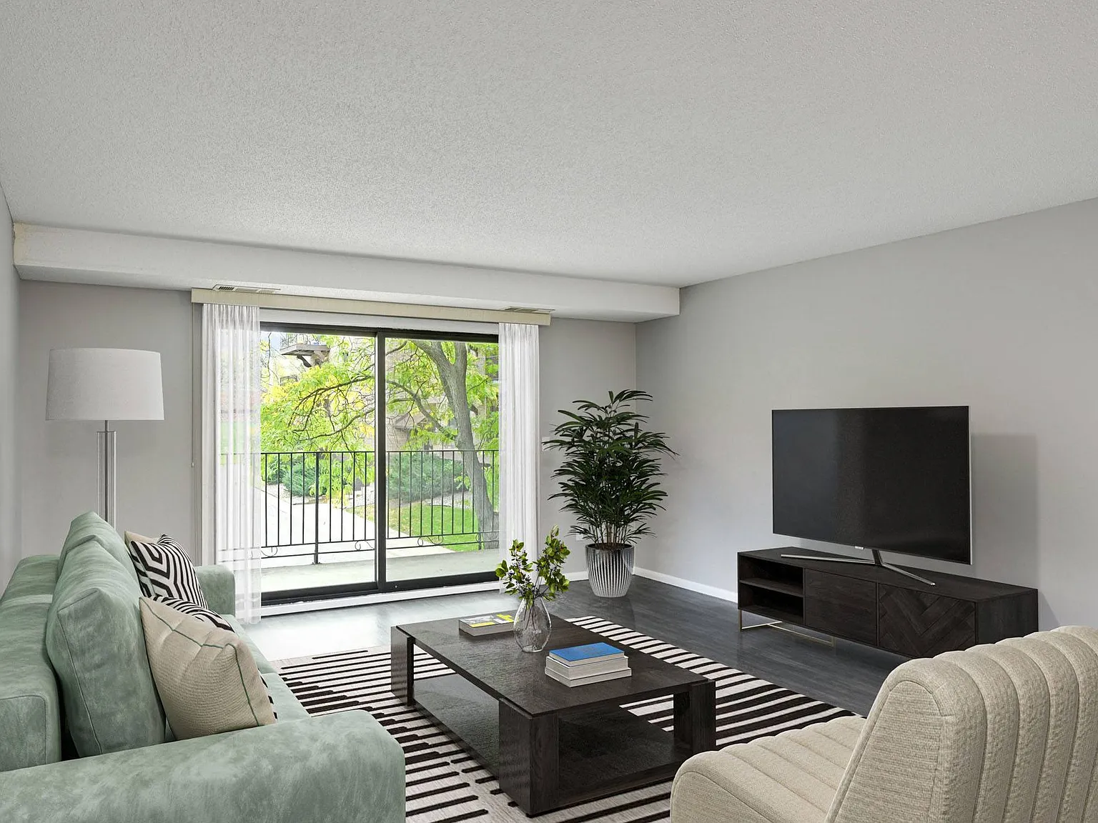 Laurel West End — Photo 3