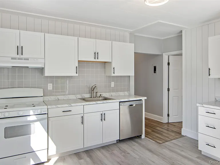 419 Valentine Ave #2 — Photo 7