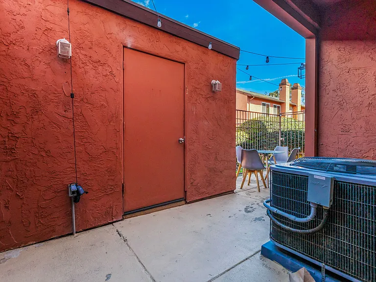 615 Beyer Way #602 — Photo 16