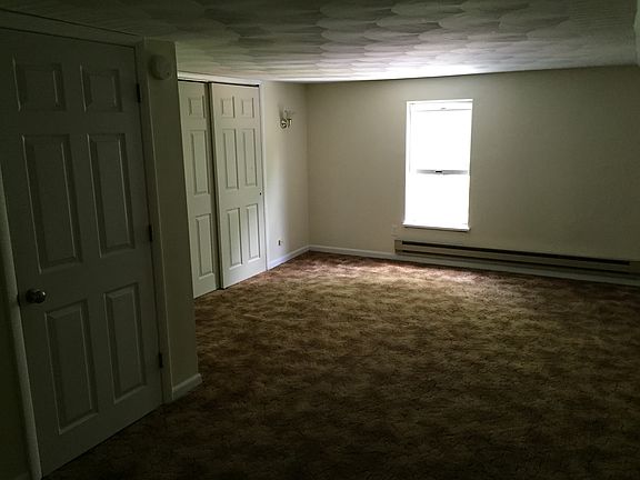 3rd image of 192 North Ave APT 4
