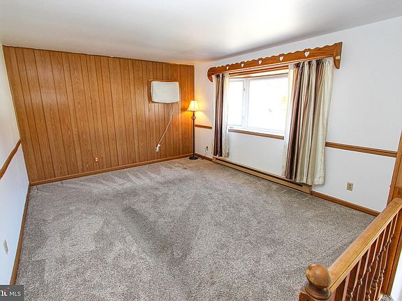 5th image of 118 Midland Dr