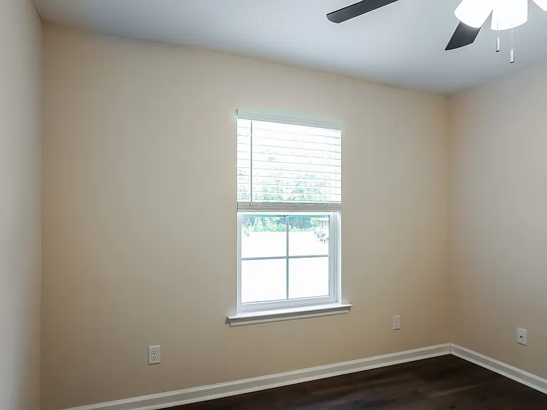 308 Pecan Point Dr — Photo 13