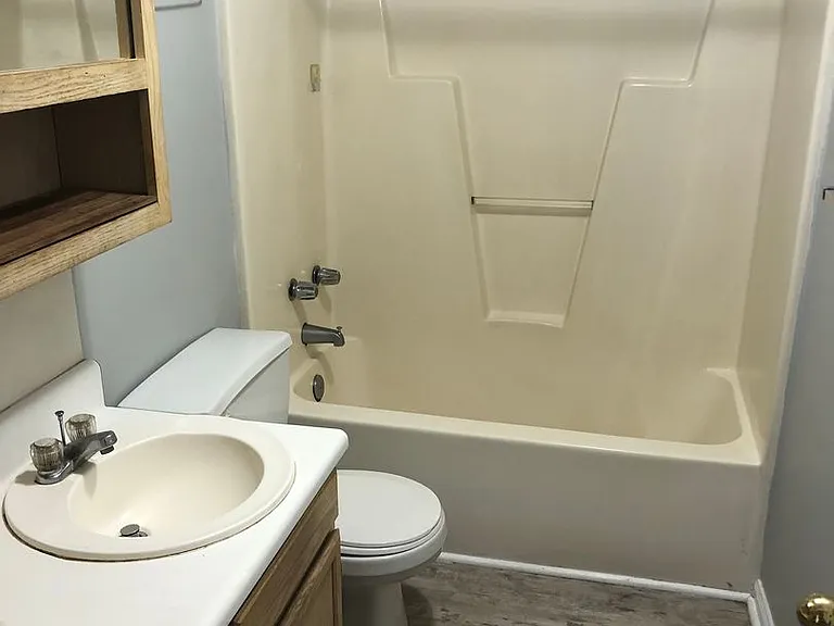 1070 Jessamine Trl — Photo 37