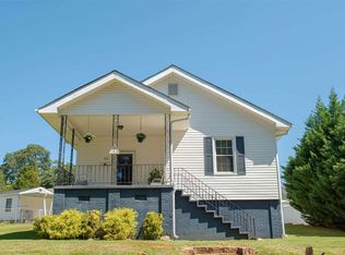 96 Lawrence St, Lyman, SC 29365