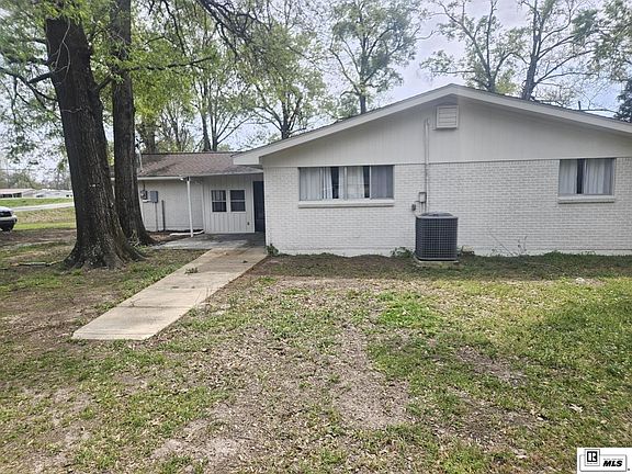 2nd image of 484 Crewlake Loop