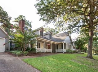 208 Winding Hills Dr, Clinton, MS 39056