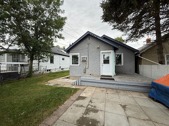 5th image of 358 W 2nd St E