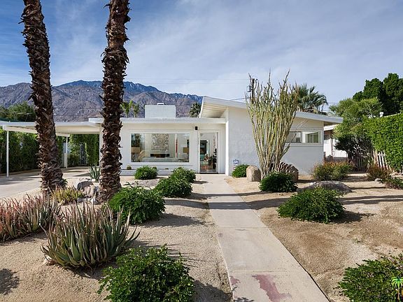 3rd image of 727 N Paseo De Anza