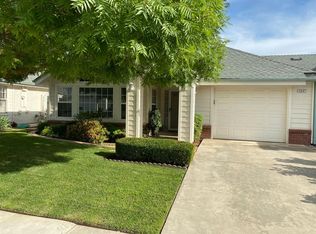 1647 E Morningstar Ln, Fresno, CA