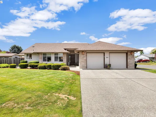 315 NW 10th St, Battle Ground, WA 98604