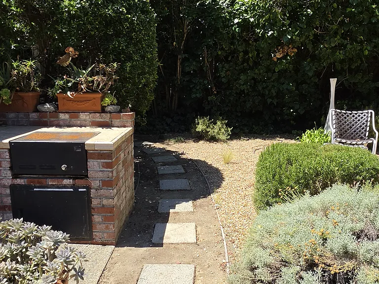 Path to Rear Yard Areas