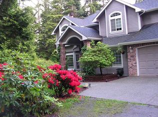 6433 SE Mullenix Rd, Pt Orchard, WA 98367