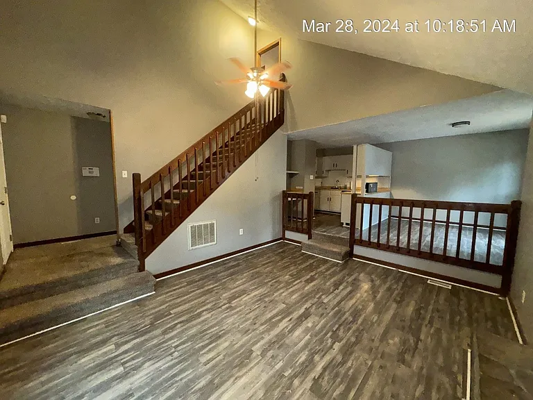 6468 Kelmscot Ct — Photo 4