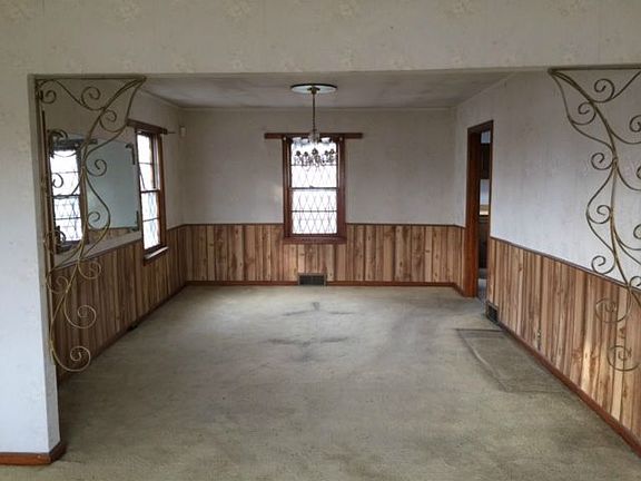 3rd image of 4642 Sortor Dr