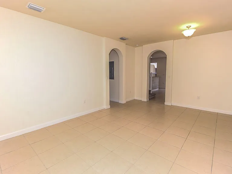 9362 SW 171st Ave — Photo 9