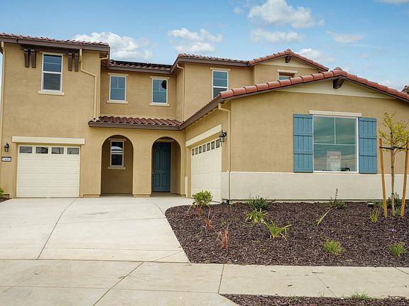 2nd image of 1449 Daffodil Drive